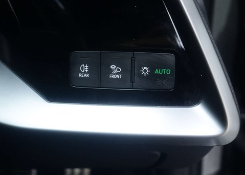 Audi A3 1.5 A3 S Line 35 TFSI MHEV Semi-Auto 4dr 36