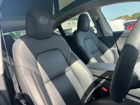 Tesla Model Y SUV 5dr Electric Auto RWD (346 ps) 13