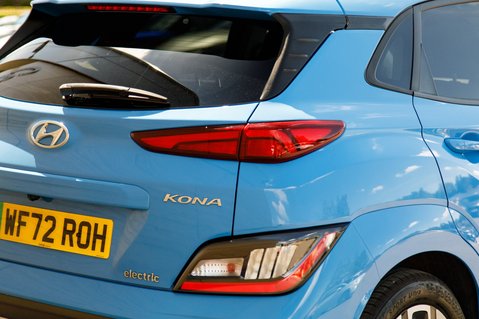 Hyundai KONA PREMIUM 9