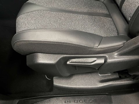 Peugeot 3008 1.2 3008 Allure PureTech S/S 5dr 46