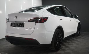 Tesla Model Y LONG RANGE AWD Enhanced Autopilot White Interior 20" Induction Alloys VAT Q 11