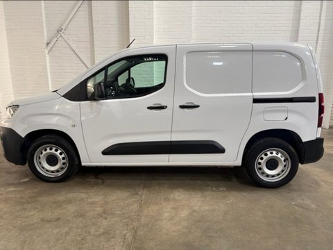 Peugeot Partner BLUEHDI PROFESSIONAL PREMIUM PLUS L1 12
