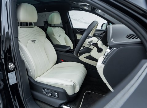 Bentley Bentayga V8 AZURE EWB First Edition 15