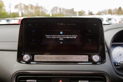 Hyundai KONA PREMIUM 34