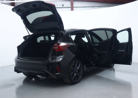 Ford Focus 2.3T EcoBoost ST Hatchback 5dr Petrol Manual Euro 6 (s/s) (280 ps) 57