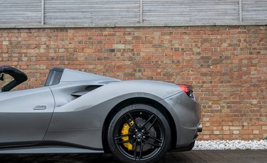 Ferrari 488 Spider 25