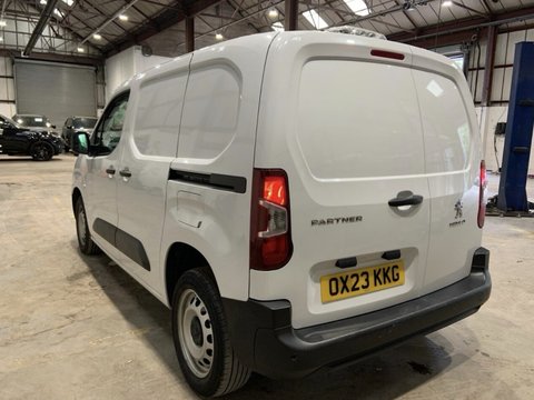 Peugeot Partner BLUEHDI PROFESSIONAL PREMIUM PLUS L1 11