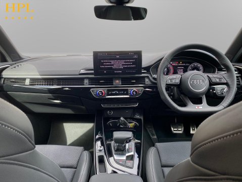 Audi A4 2.0 TFSI 40 Black Edition Saloon 4dr Petrol S Tronic Euro 6 (s/s) (204 ps) 19