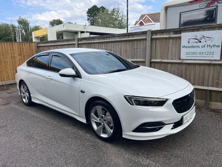 Vauxhall Insignia 1.5T SRI VX-LINE NAV 5dr 2