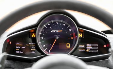 McLaren 675LT 15