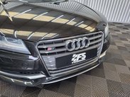 Audi S7 4.0 TFSI V8 Sportback 5dr Petrol S Tronic quattro Euro 5 (s/s) (420 ps) 44