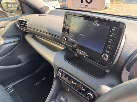 Toyota Yaris GR-Y CIRCUIT 26