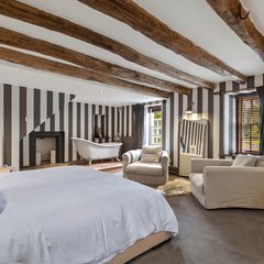 Rural charm with 21st century style 3