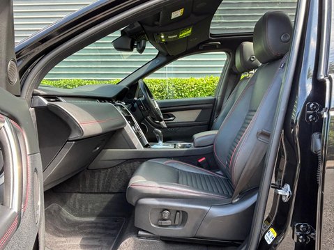 Land Rover Discovery Sport R-DYNAMIC HSE MHEV 17