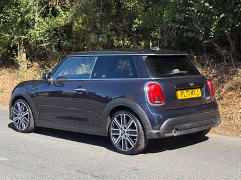 Mini Hatch 1.5 Cooper Exclusive 3dr 12