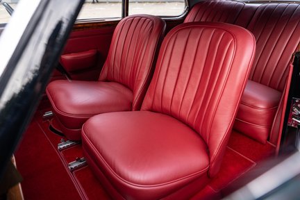 Bentley R Type Continental Fastback 27