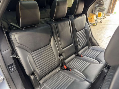 Land Rover Discovery 3.0 Discovery Luxury HSE TD6 Auto 4WD 5dr 61