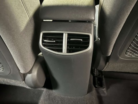 Hyundai IONIQ 1.6 IONIQ First Edition FHEV Semi-Auto 5dr 32