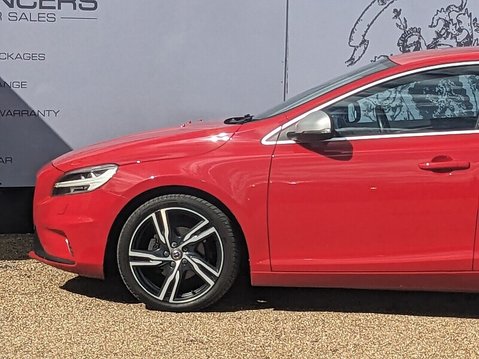 Volvo V40 D2 R-DESIGN PRO 5