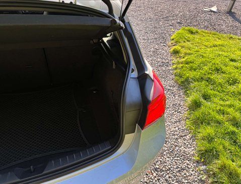 BMW 1 Series 2.0 120d Sport Auto 5dr 47