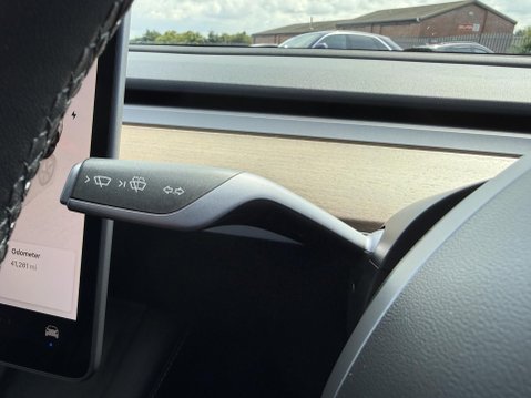 Tesla Model 3 Saloon 4dr Electric Auto RWD (241 bhp) 36