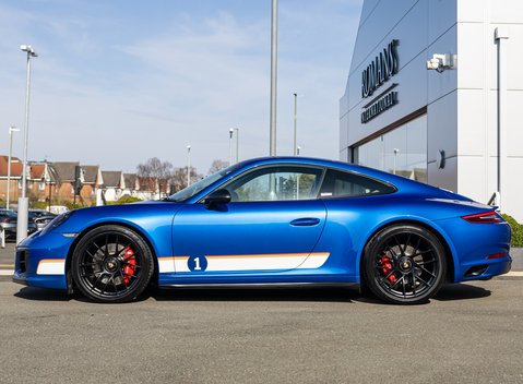 Porsche 911 Carrera 4 GTS (991.2) British Legends Edition 3