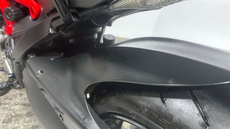 Ducati Diavel 1198 CARBON EDITION 24K 1 OWNER JUST SERVICED MOT APRIL 2027 27