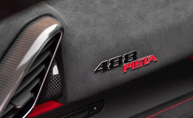 Ferrari 488 Pista 17