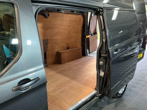Ford Transit Custom 2.0 320 EcoBlue Limited Auto L2 H2 Euro 6 (s/s) 5dr 9