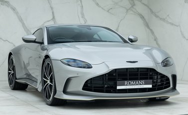 Aston Martin V12 Vantage 6