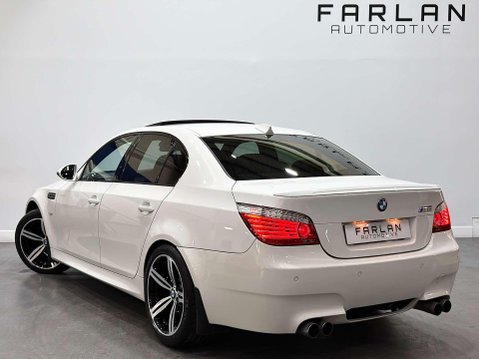 BMW M5 5.0 V10 Saloon 4dr Petrol SMG Euro 4 (507 ps) 5