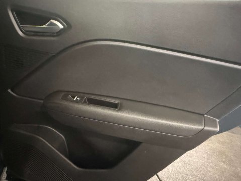 Renault Captur 1.6 Captur Techno E-Tech HEV Auto 5dr 28