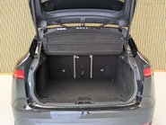 Jaguar F-Pace 2.0 F-PACE Portfolio AWD D Auto 4WD 5dr 27