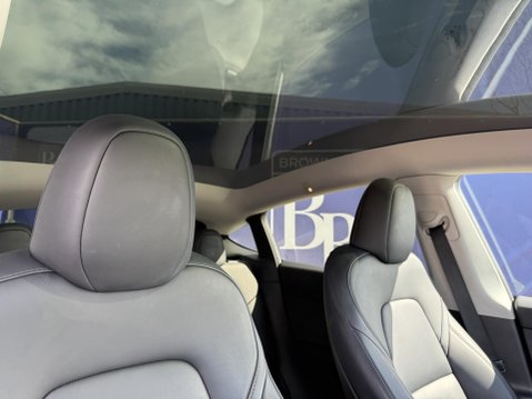 Tesla Model Y (Dual Motor) Long Range SUV 5dr Electric Auto 4WDE (384 bhp) 46