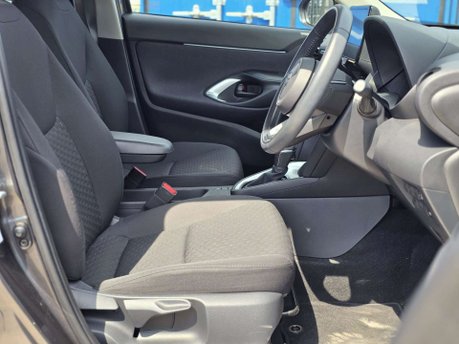 Toyota Yaris Cross 1.5 VVT-h Icon SUV 5dr Petrol Hybrid E-CVT Euro 6 (s/s) (116 ps) 16