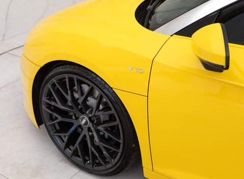 Audi R8 V10 Spyder 24