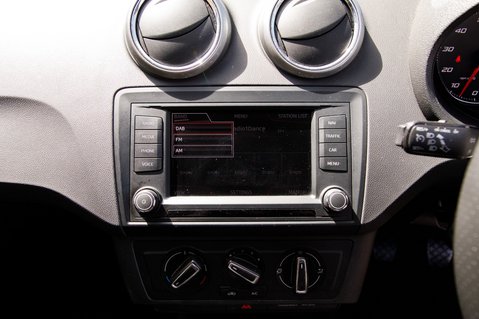 SEAT Ibiza TSI FR TECHNOLOGY 23