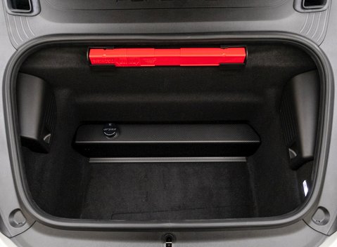 Porsche 911 (991.2) GT2 RS Weissach 34