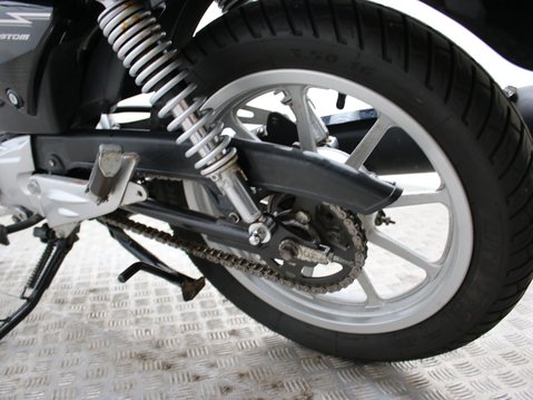 Yamaha YBR125 Custom YBR 125 CUSTOM 24