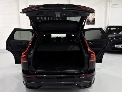 Volvo XC60 B5 ULTRA BLACK EDITION AWD 29