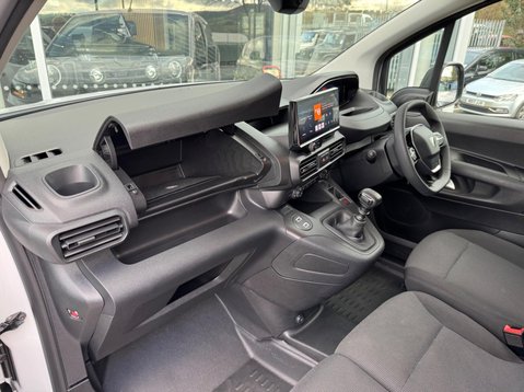 Peugeot Partner BLUEHDI PROFESSIONAL L1 22