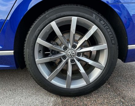 Volkswagen Passat 1.5 Passat R-Line TSi Evo 5dr 13