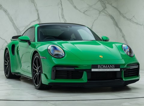 Porsche 911 Turbo S (992) 9