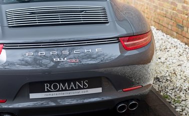 Porsche 911 (991) 50th Anniversary Edition 23