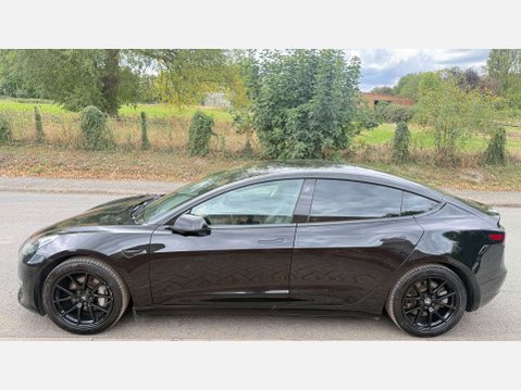 Tesla Model 3 Model 3 Long Range AWD 4WD 4dr 21