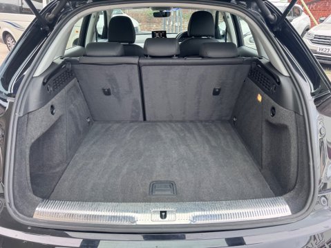 Audi Q3 TFSI SPORT 10