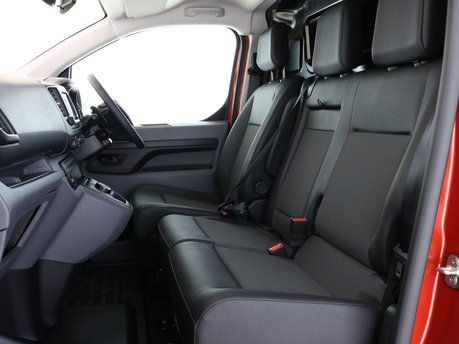 Citroen Dispatch M 1400 2.0 BlueHDi 180 Van Driver EAT8 7