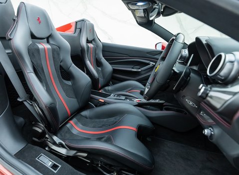 Ferrari F8 Spider 14