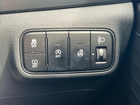 Hyundai i20 T-GDI PREMIUM MHEV 42
