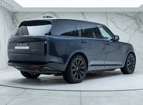 Land Rover Range Rover P460e Autobiography LWB 6